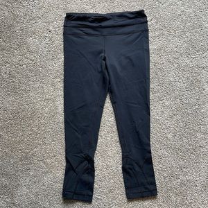 Lululemon womens 3/4 length leggings